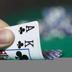 Как использовать центральную линию в покере для контроля над игрой