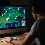 Расслабьтесь и отдохните с помощью текстовых игр-симуляторов