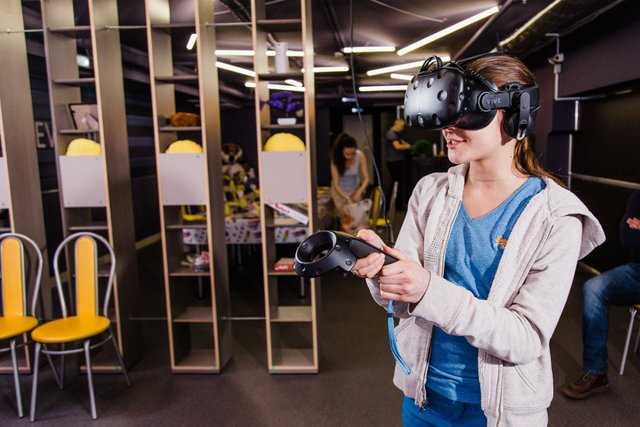 Погрузитесь в неизведанный мир: лучшие VR симуляторы для экспериментаторов