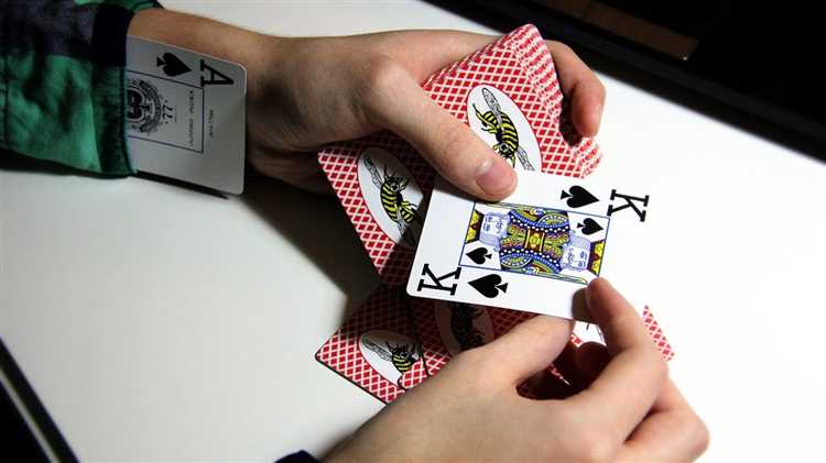 Узнайте, как играть в карточные игры Экспресс со своими друзьями